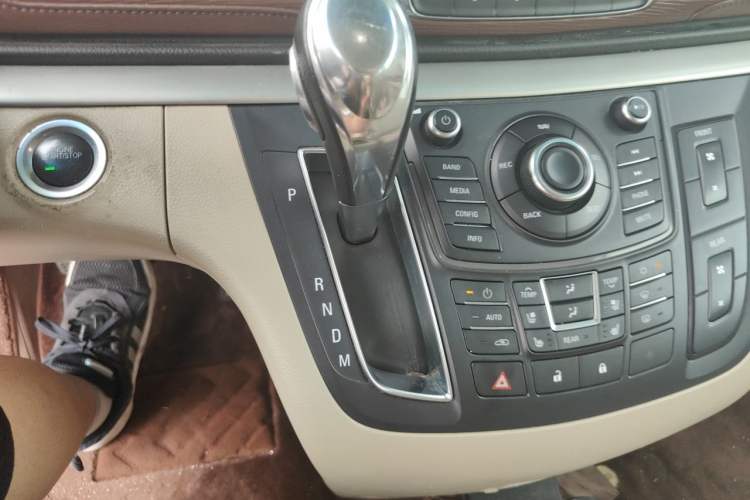 Used Buick GL8 2014 3.0L XT Luxury Business Flagship Edition Gear Lever