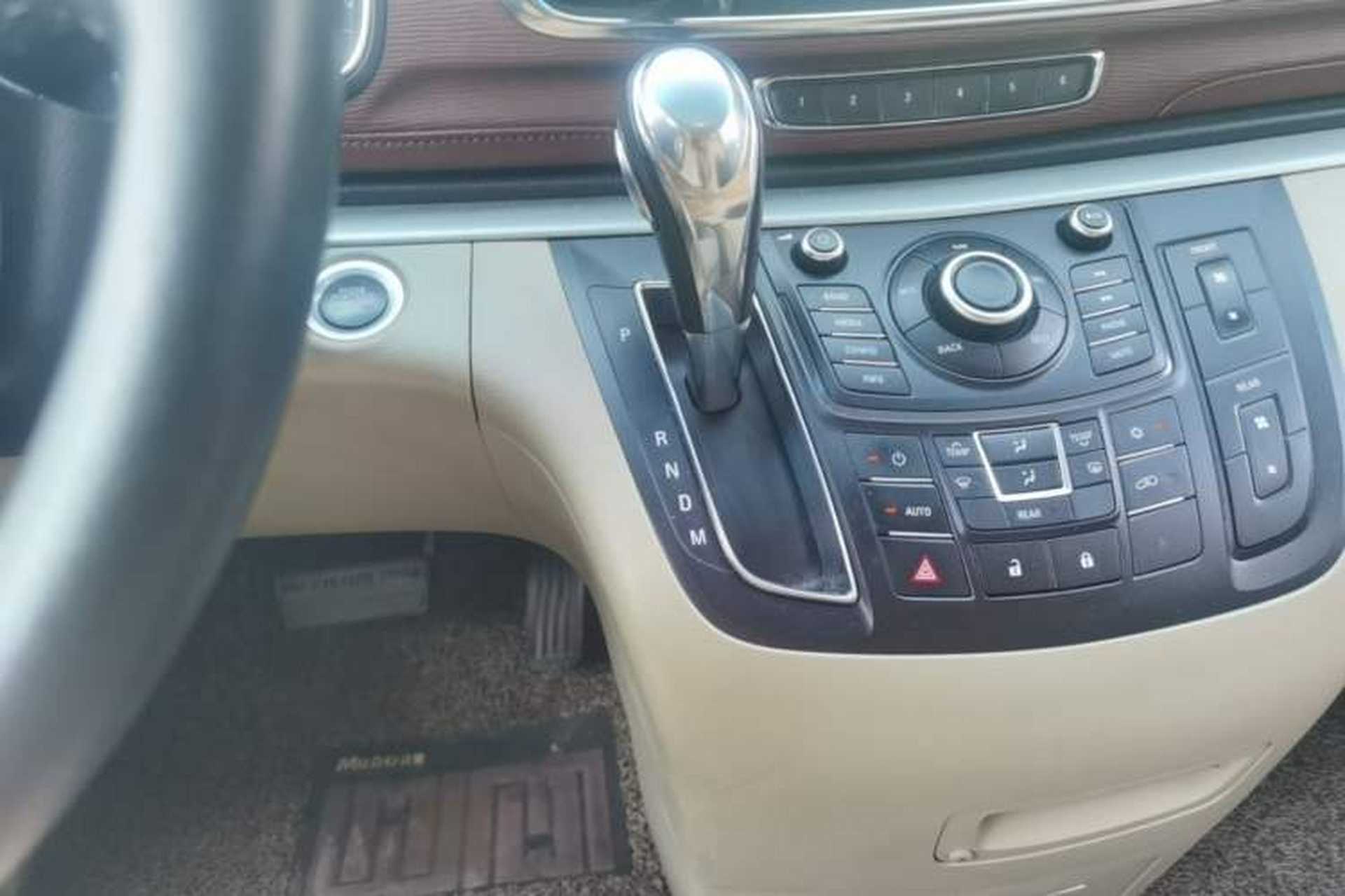 Used Buick GL8 2014 2.4L LT Luxury Business Executive Edition Gear Lever