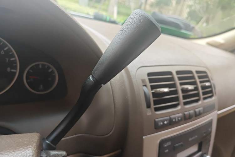 Used Buick GL8 2014 2.4L Comfort Edition Gear Lever