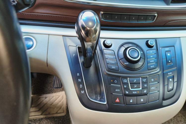 Used Buick GL8 2014 3.0L GT Luxury Business Haoya Edition Gear Lever