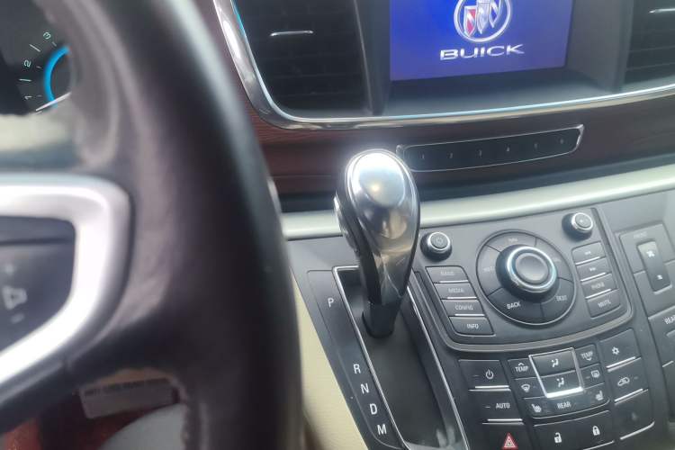 Used Buick GL8 2014 3.0L GT Luxury Business Haoya Edition Gear Lever