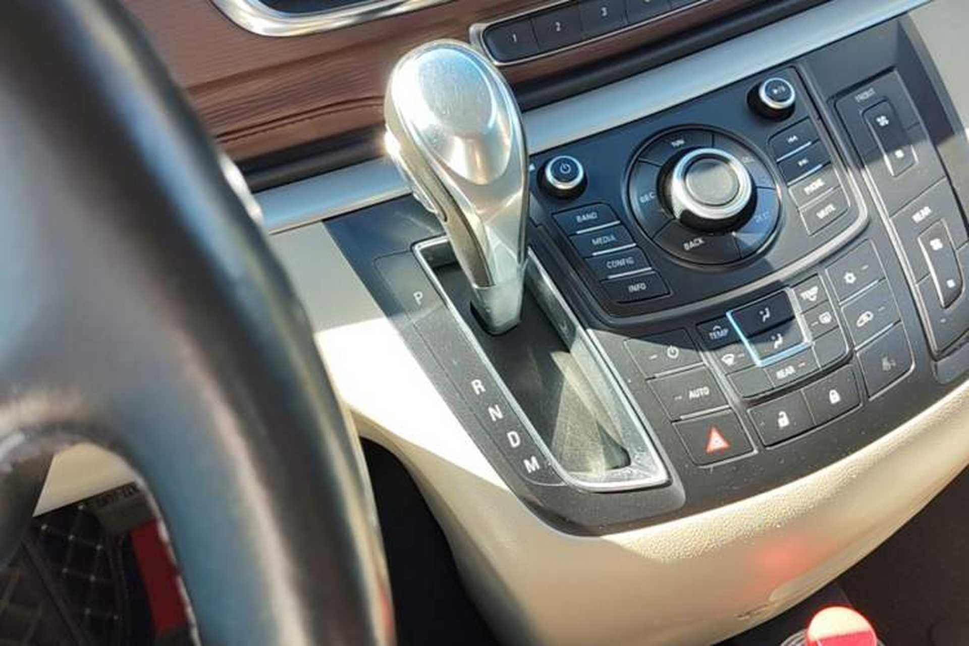 Used Buick GL8 2014 2.4L LT Luxury Business Executive Edition Gear Lever