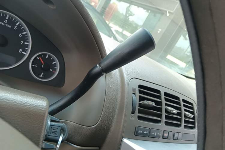 Used Buick GL8 2014 2.4L Classic Edition Gear Lever