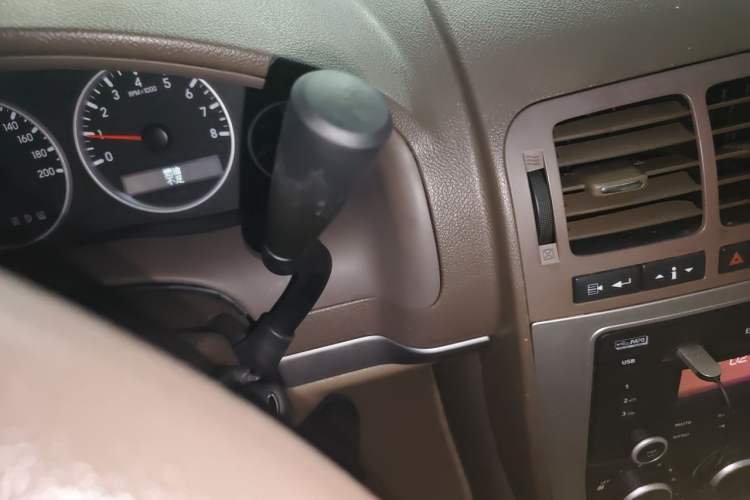 Used Buick GL8 2014 2.4L Comfort Edition Gear Lever