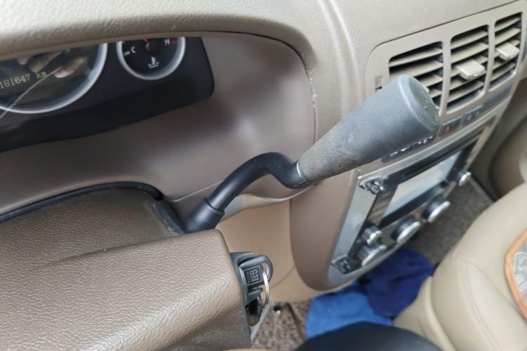 Used Buick GL8 2014 2.4L Classic Edition Gear Lever
