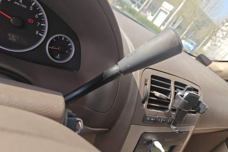 Used Buick GL8 2014 2.4L Classic Edition Gear Lever