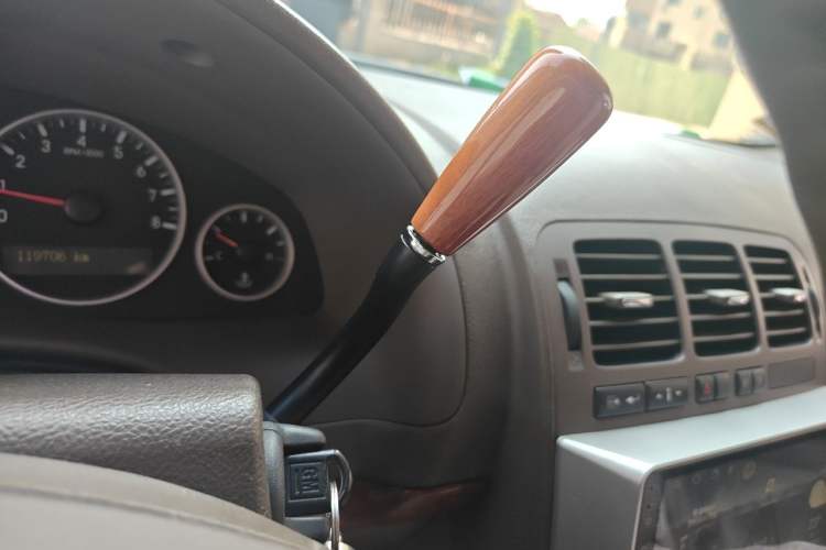 Used Buick GL8 2014 2.4L Classic Edition Gear Lever