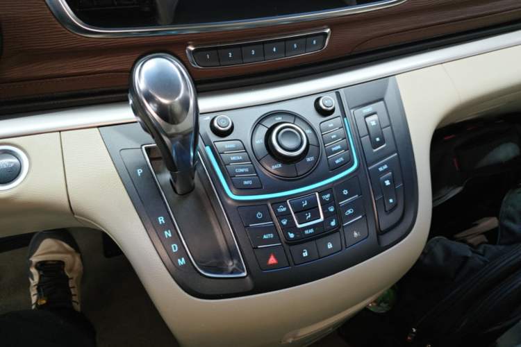 Used Buick GL8 2014 3.0L GT Luxury Business Haoya Edition Gear Lever