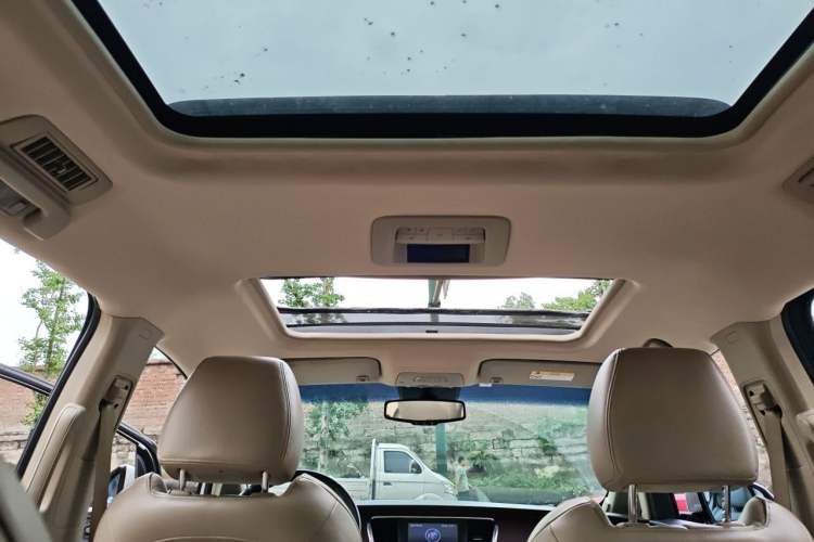 Used Buick GL8 2014 3.0L GT Luxury Business Haoya Edition Headliner