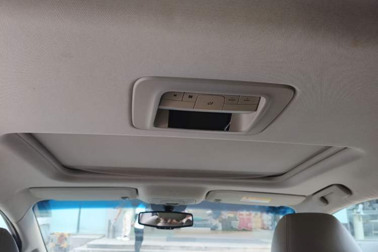 Used Buick GL8 2014 2.4L LT Luxury Business Executive Edition Headliner