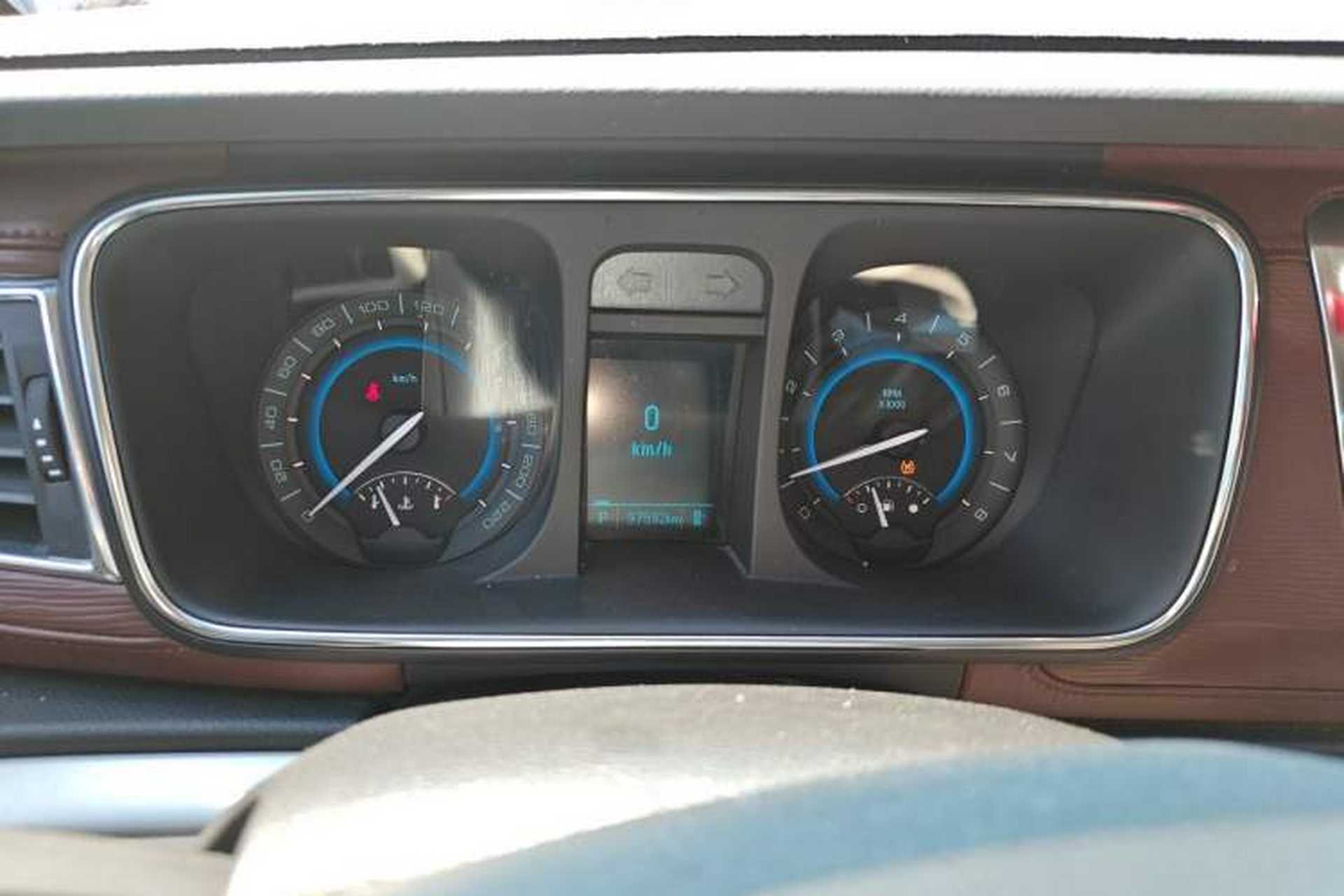 Used Buick GL8 2014 3.0L GT Luxury Business Haoya Edition Instrument Cluster