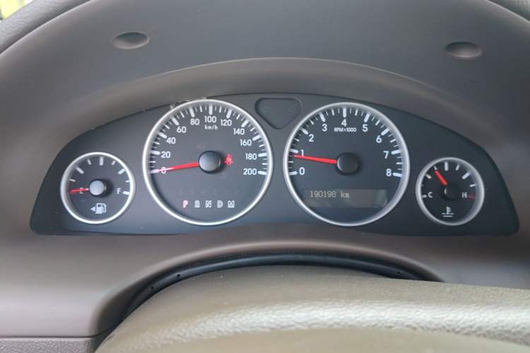 Used Buick GL8 2014 2.4L Classic Edition Instrument Cluster