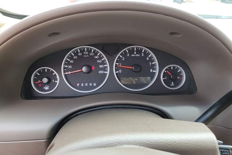 Used Buick GL8 2014 2.4L Classic Edition Instrument Cluster