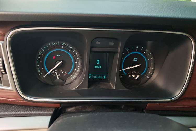 Used Buick GL8 2014 3.0L XT Luxury Business Flagship Edition Instrument Cluster