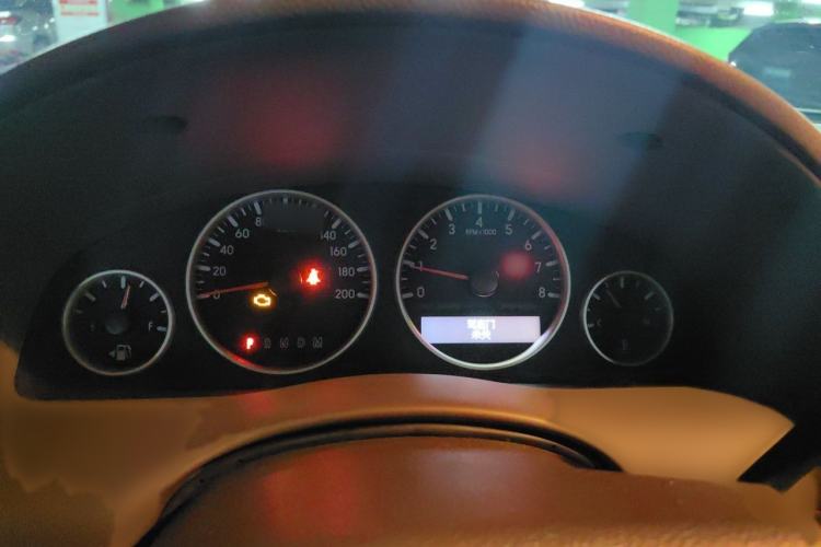 Used Buick GL8 2014 2.4L Classic Edition Instrument Cluster