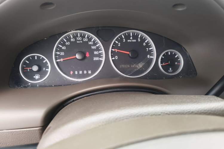 Used Buick GL8 2014 2.4L Classic Edition Instrument Cluster