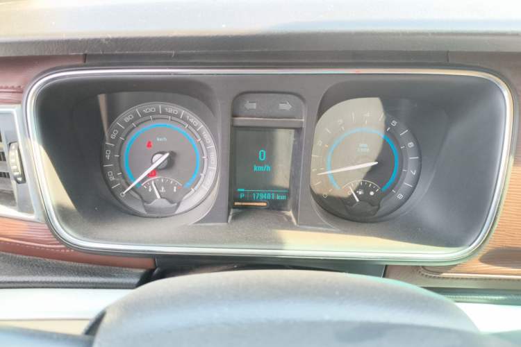 Used Buick GL8 2014 2.4L CT Luxury Business Comfort Edition Instrument Cluster
