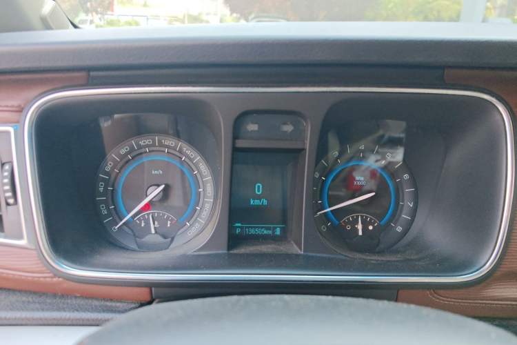 Used Buick GL8 2014 3.0L GT Luxury Business Haoya Edition Instrument Cluster
