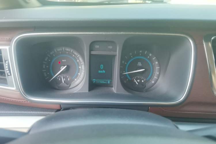 Used Buick GL8 2014 2.4L LT Luxury Business Executive Edition Instrument Cluster