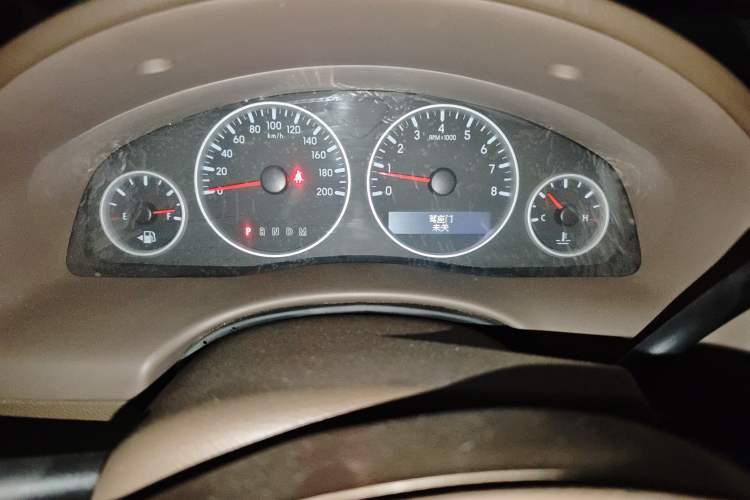 Used Buick GL8 2014 2.4L Classic Edition Instrument Cluster