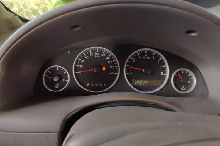 Used Buick GL8 2014 2.4L Classic Edition Instrument Cluster