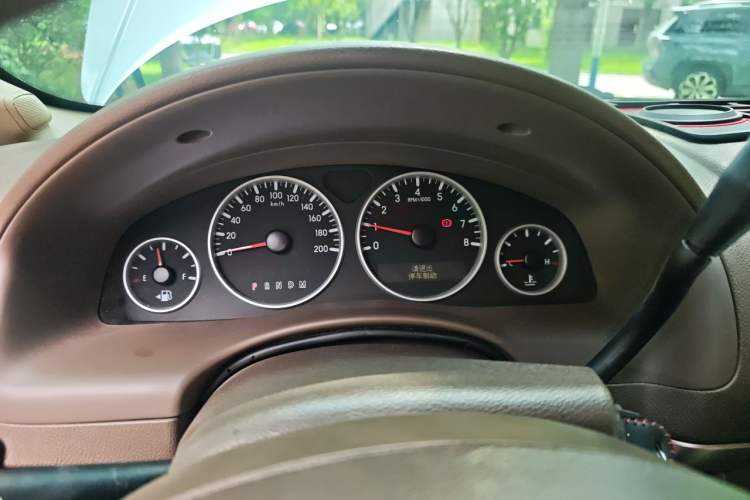 Used Buick GL8 2014 2.4L Classic Edition Instrument Cluster