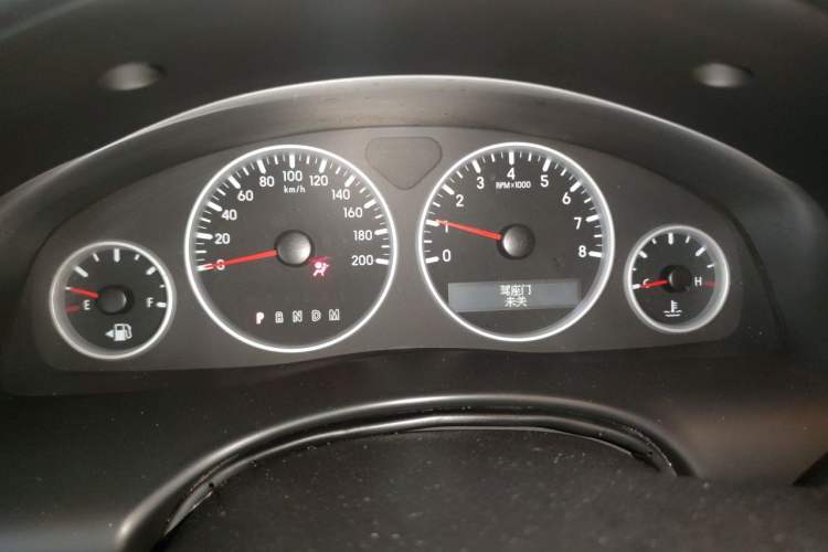 Used Buick GL8 2014 2.4L Executive Edition Instrument Cluster