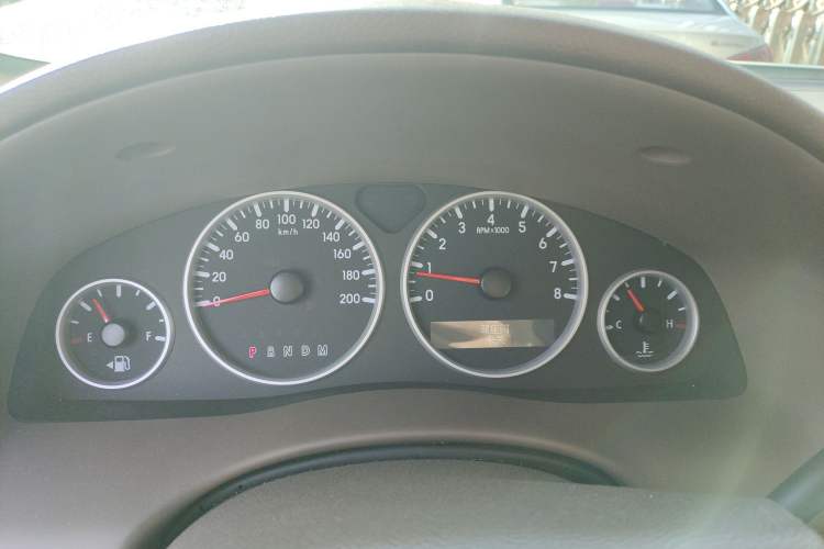 Used Buick GL8 2014 2.4L Classic Edition Instrument Cluster