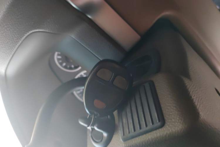 Used Buick GL8 2014 2.4L Comfort Edition Interior 1