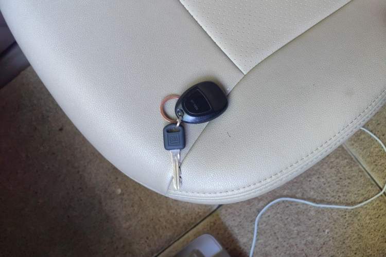 Used Buick GL8 2014 2.4L Comfort Edition Interior 1