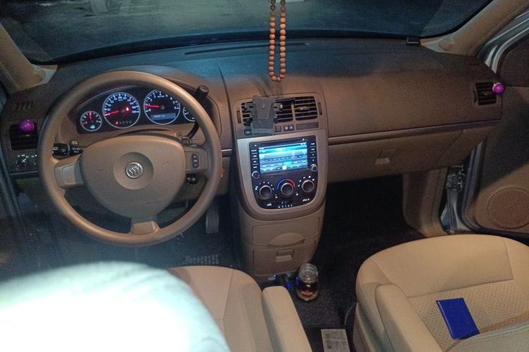 Used Buick GL8 2014 2.4L Classic Edition Interior 2