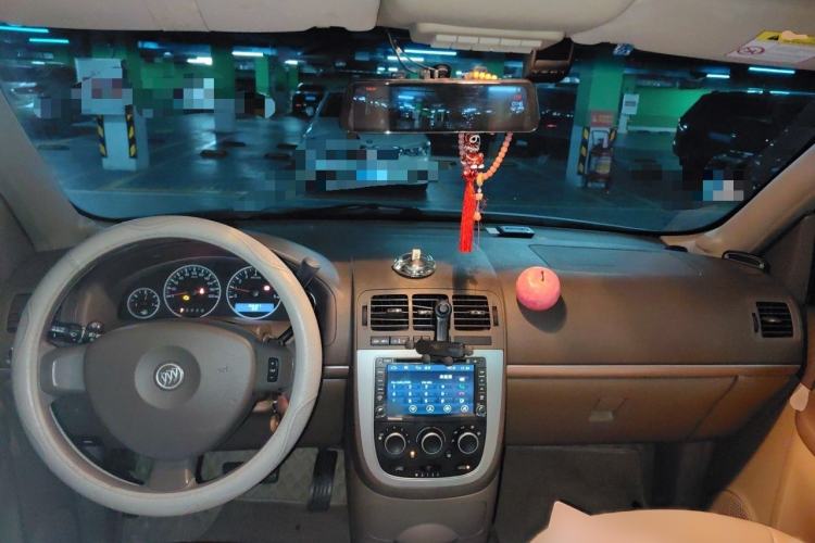 Used Buick GL8 2014 2.4L Classic Edition Interior 2