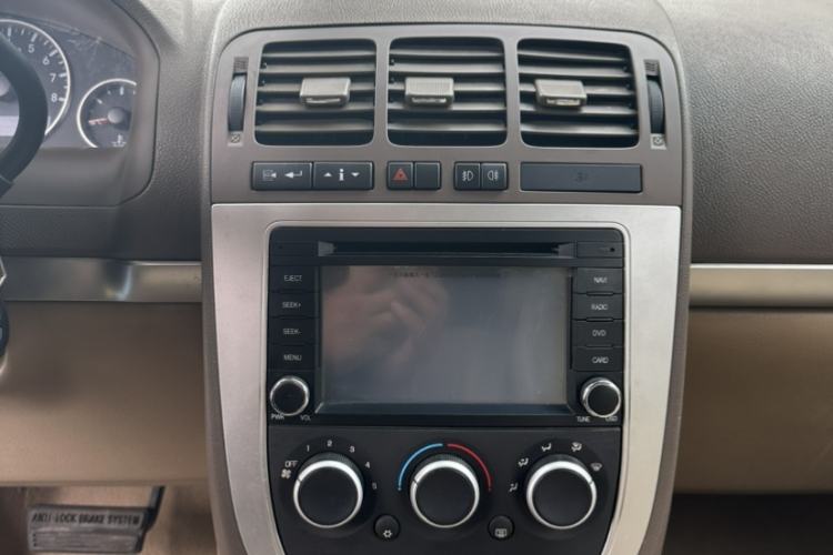 Used Buick GL8 2014 2.4L Classic Edition Interior 2