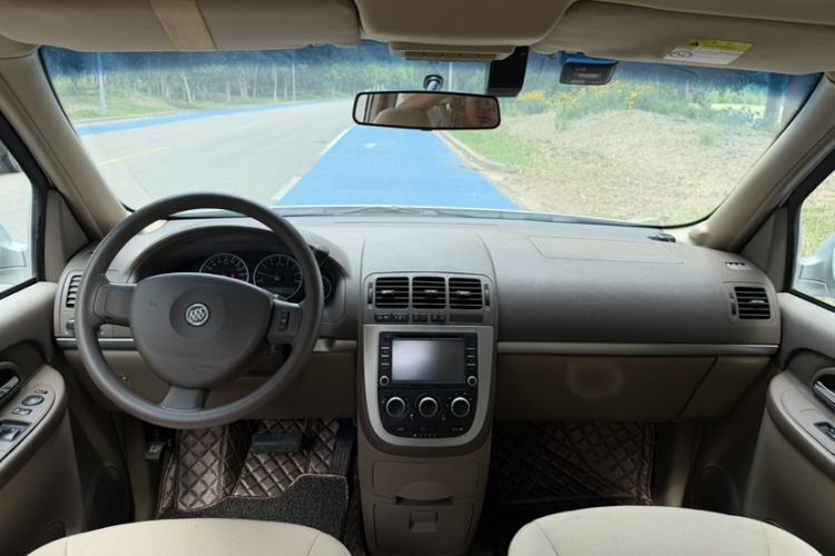Used Buick GL8 2014 2.4L Classic Edition Interior 2
