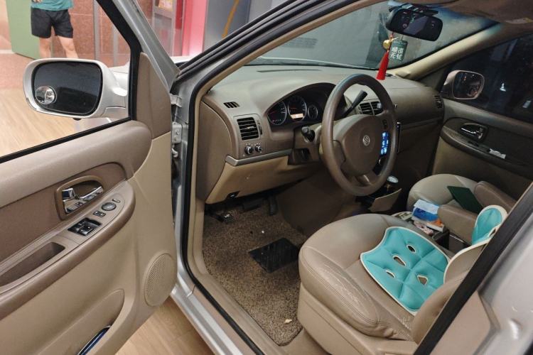 Used Buick GL8 2014 2.4L Classic Edition Interior 3