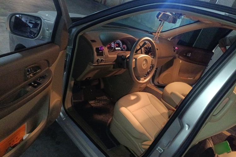 Used Buick GL8 2014 2.4L Classic Edition Interior 3