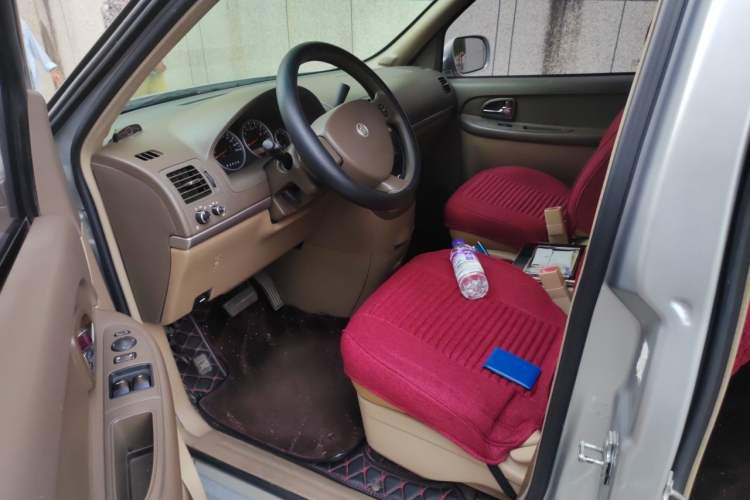 Used Buick GL8 2014 2.4L Comfort Edition Interior 3