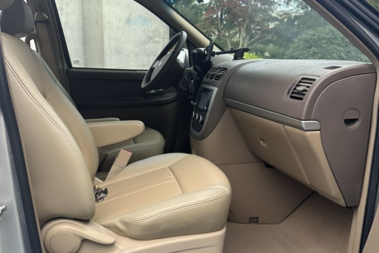 Used Buick GL8 2014 2.4L Classic Edition Interior 3