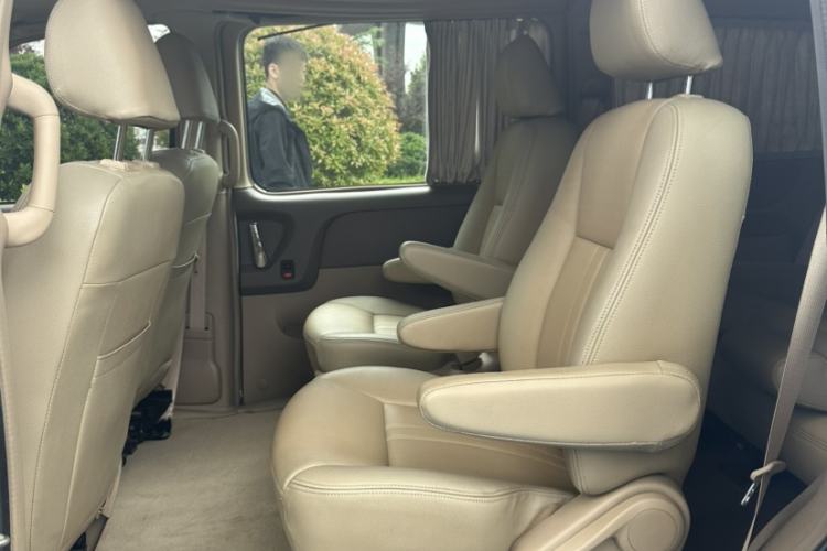 Used Buick GL8 2014 2.4L Classic Edition Interior 6