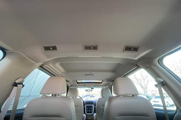 Used Buick GL8 2014 2.4L Executive Edition Interior 7