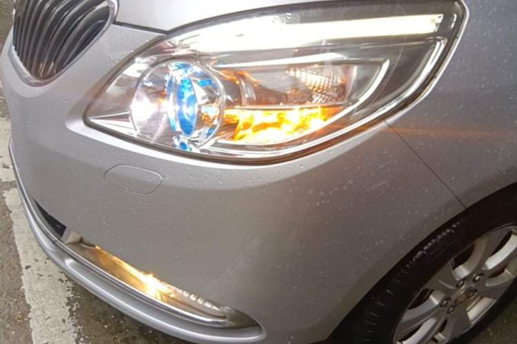 Used Buick GL8 2014 3.0L GT Luxury Business Haoya Edition Left Front Headlight