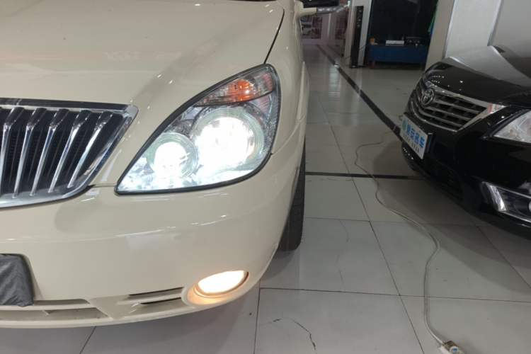 Used Buick GL8 2014 2.4L Classic Edition Left Front Headlight