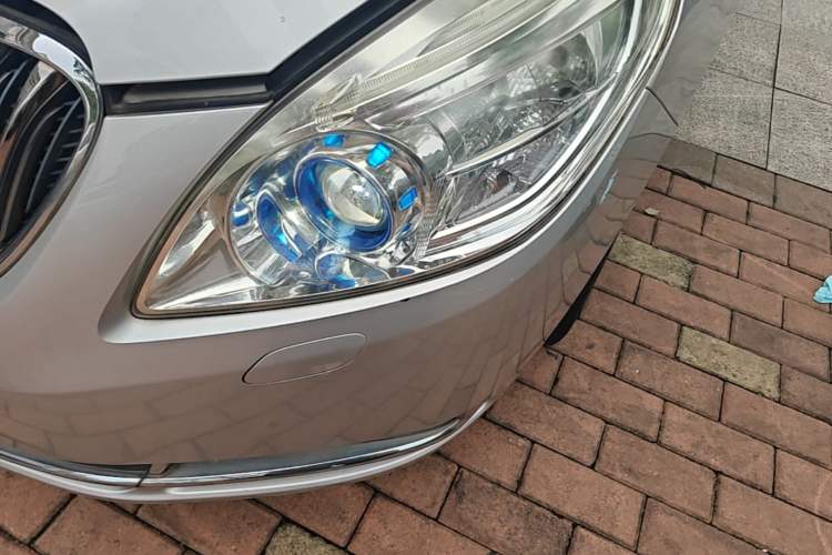 Used Buick GL8 2014 3.0L GT Luxury Business Haoya Edition Left Front Headlight