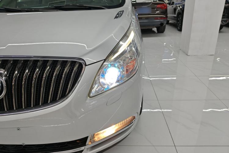 Used Buick GL8 2014 3.0L GT Luxury Business Haoya Edition Left Front Headlight