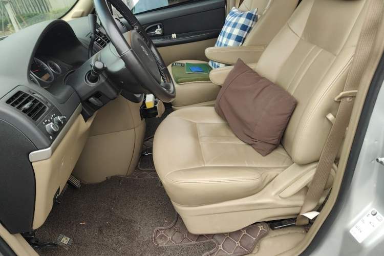 Used Buick GL8 2014 2.4L Executive Edition Left Front Seat