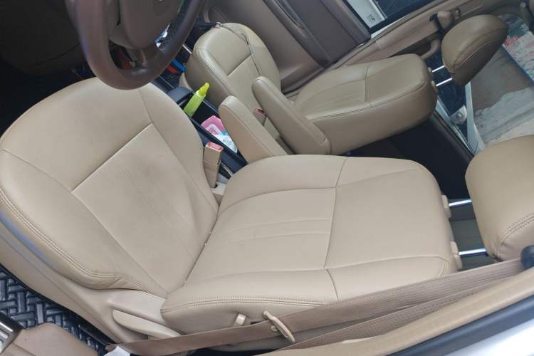 Used Buick GL8 2014 2.4L Comfort Edition Left Front Seat