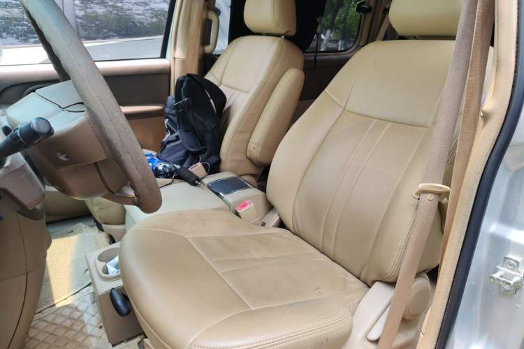 Used Buick GL8 2014 2.4L Classic Edition Left Front Seat
