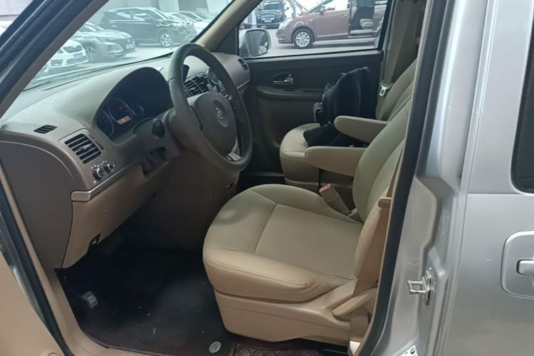 Used Buick GL8 2014 2.4L Classic Edition Left Front Seat