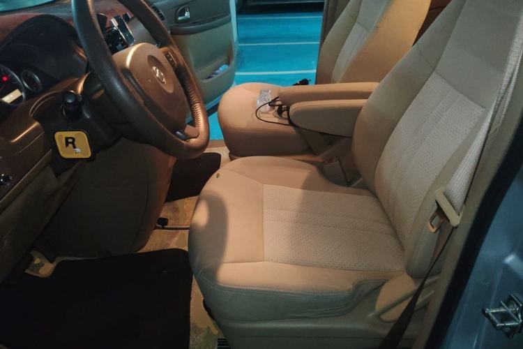 Used Buick GL8 2014 2.4L Classic Edition Left Front Seat