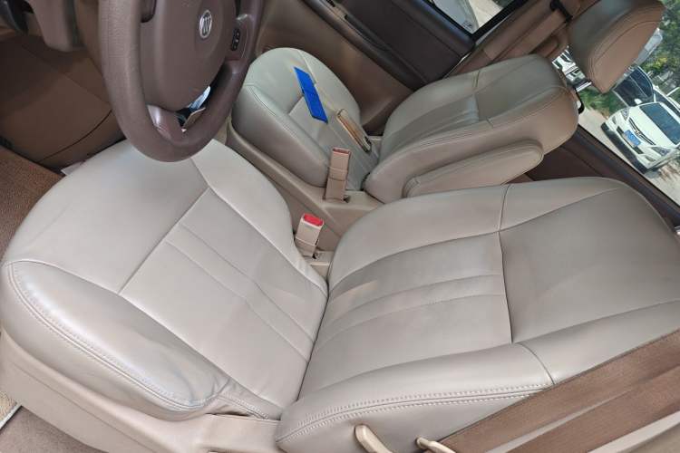 Used Buick GL8 2014 2.4L Classic Edition Left Front Seat